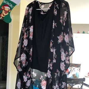 Torrid sheer kimono wrap size 3/4